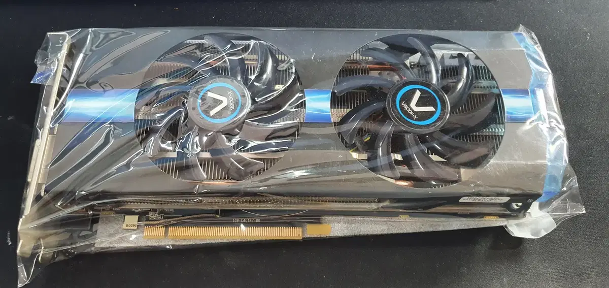 이엠텍 AMD Radeon R9 370X, 370 2G 판매 합니다.